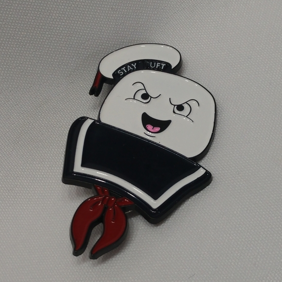 Ghostbusters 2.75" Stay Puft Marshmellow Man Pin LIKE NEW Missing Paint On "P" F - Picture 2 of 4